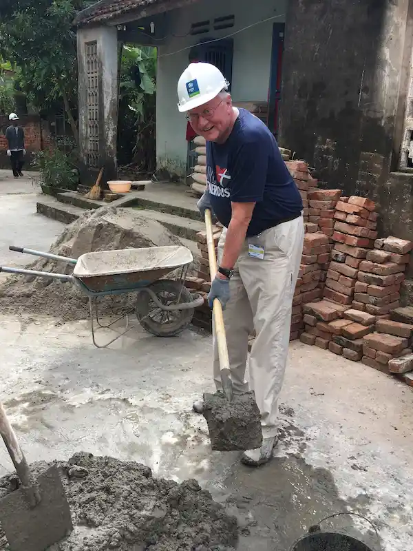 expat-volunteers-building-house-in-vietnam